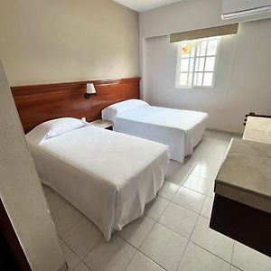 Habitación Triple Básica